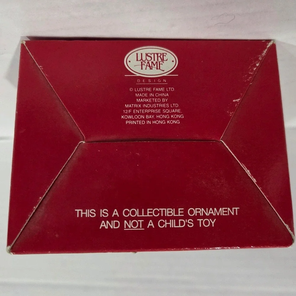Lustre Fame Christmas Ornament White Mouse on Heart Ball 9110976 Vintage Red Box